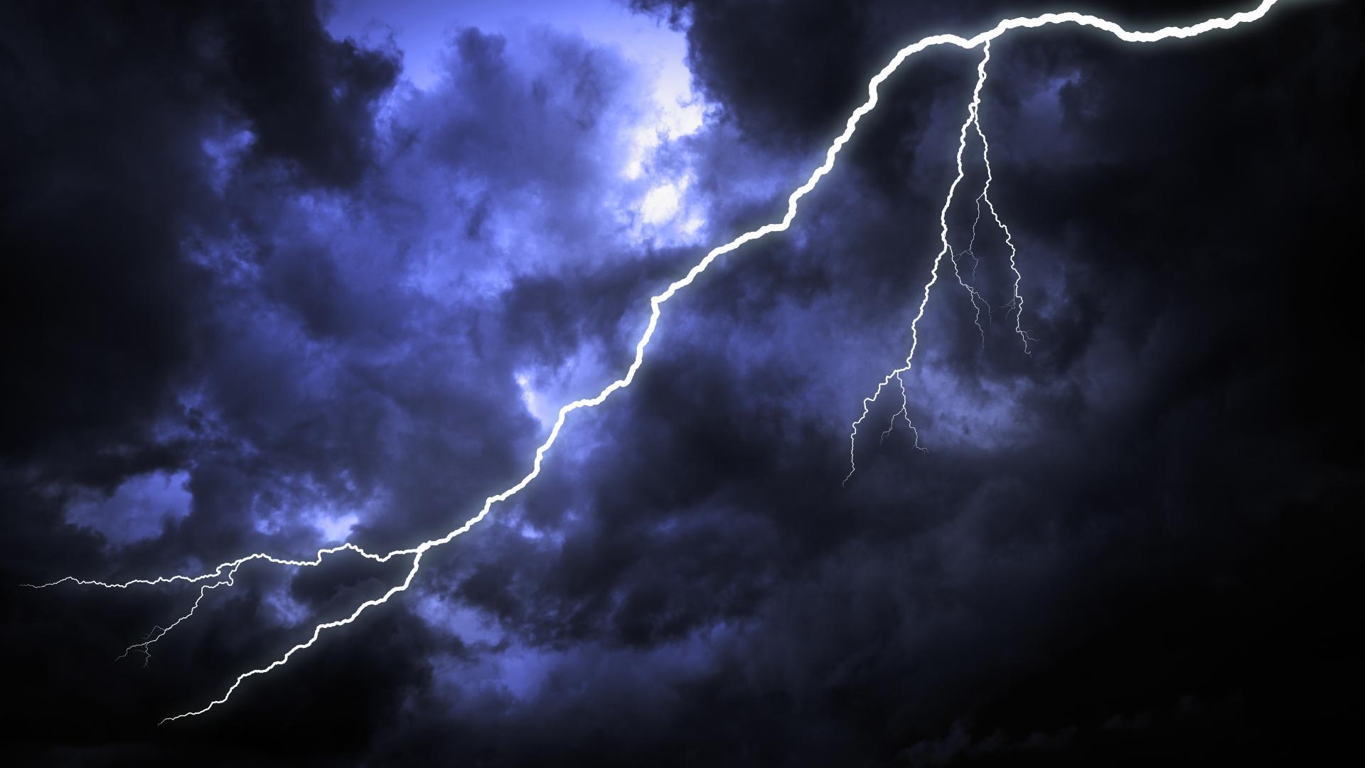 What to do when lightning strikes turbine.
